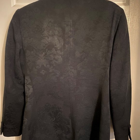 ST JOHN BLACK BLAZER - Picture 2 of 3